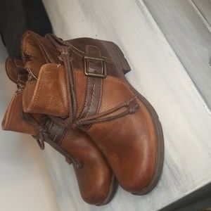 Earth Origins Brown Ankle Boots SZ 8
